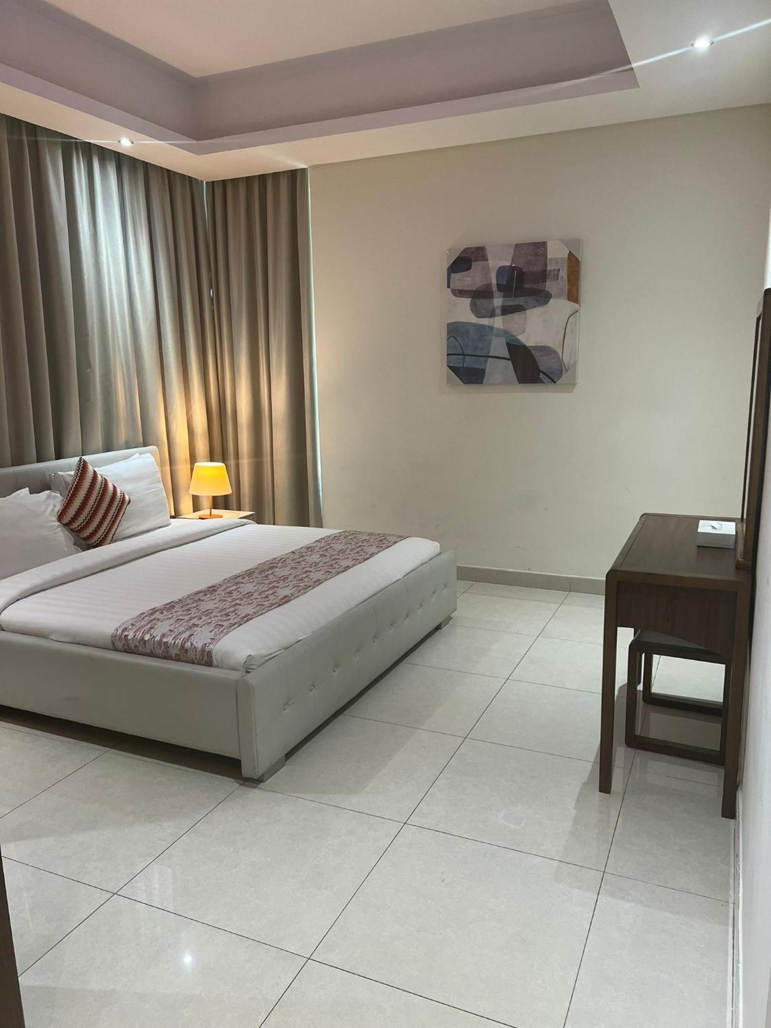 Sirius Tower Aparthotel Μανάμα Εξωτερικό φωτογραφία
