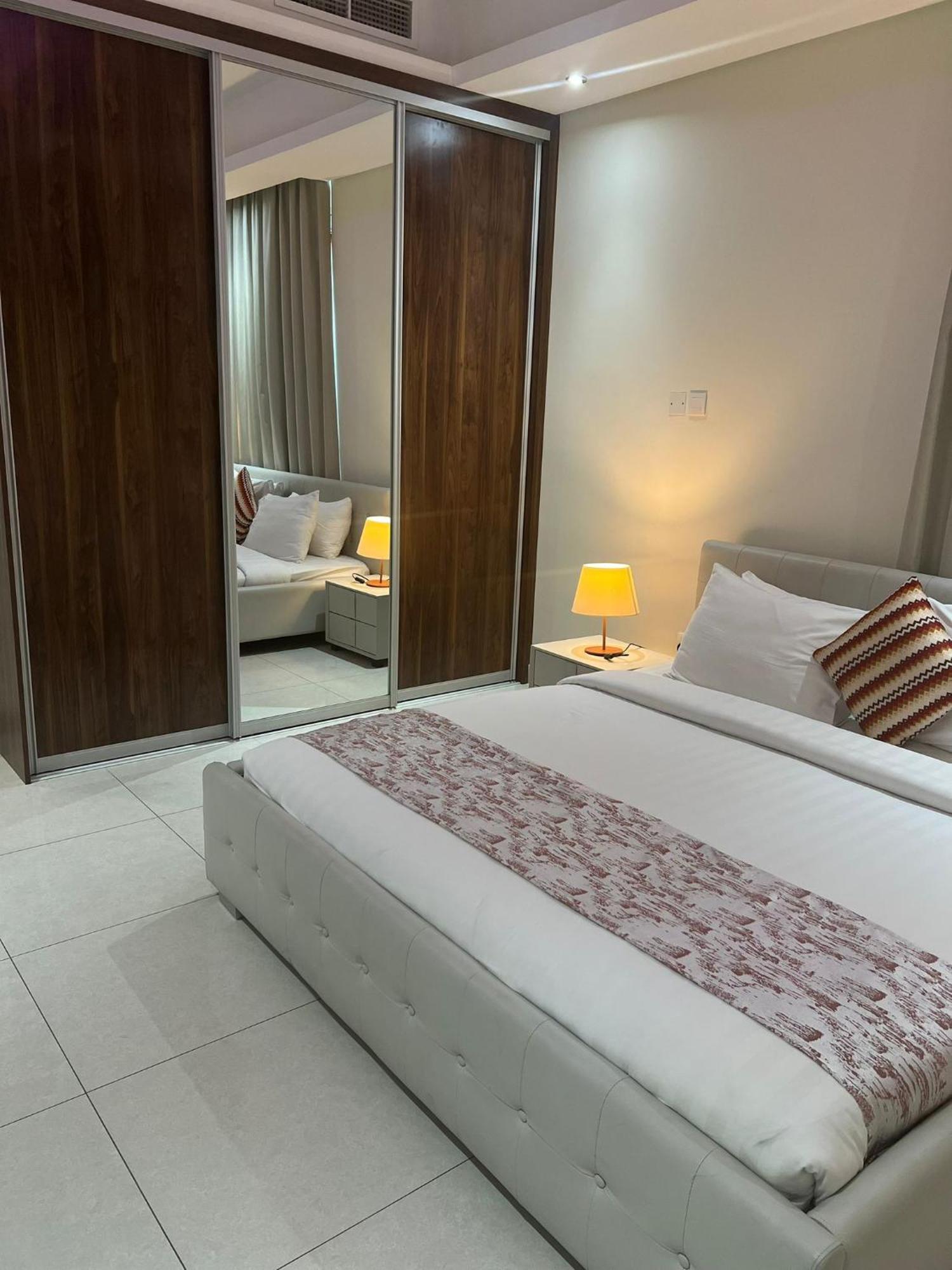 Sirius Tower Aparthotel Μανάμα Εξωτερικό φωτογραφία