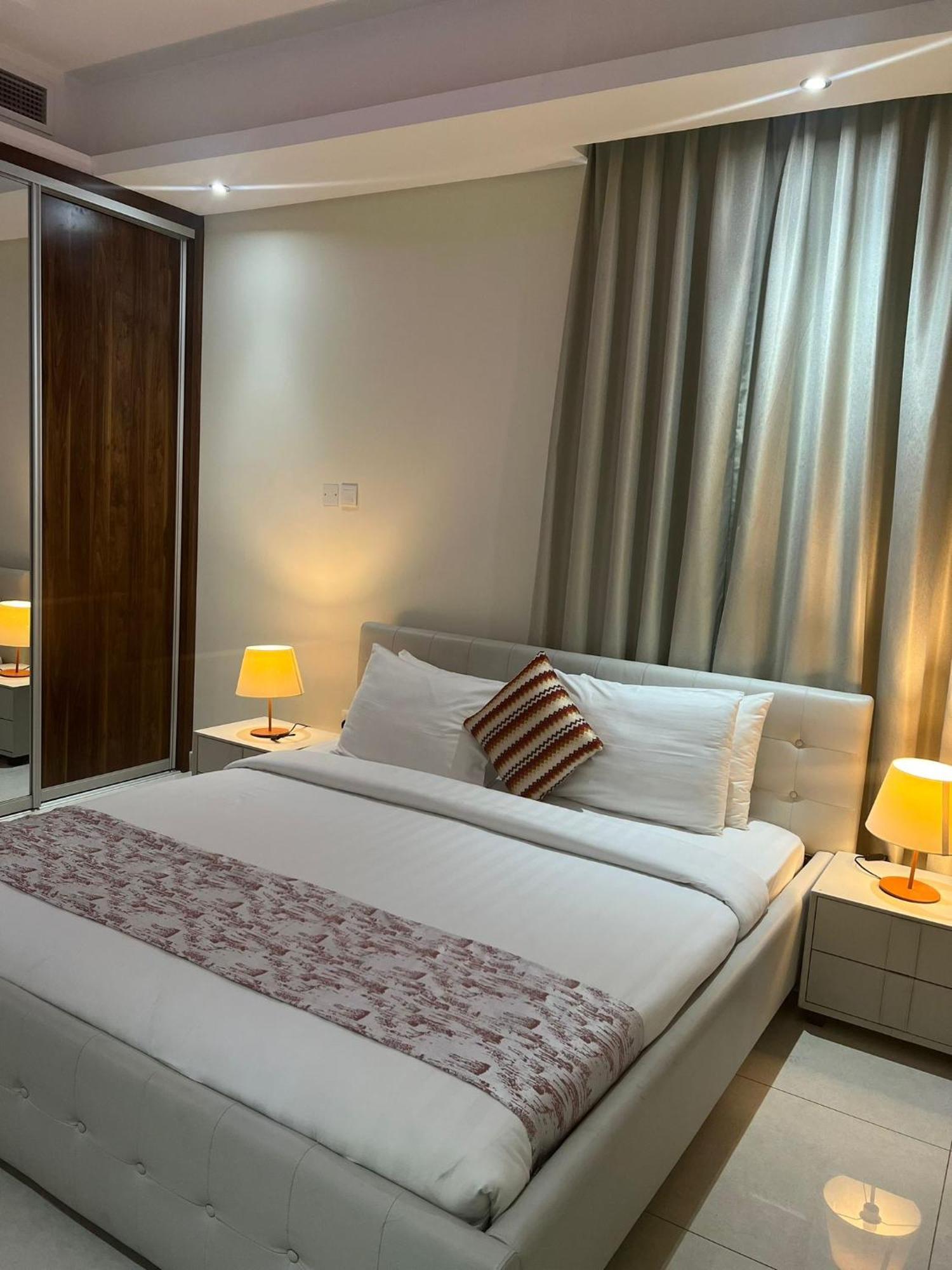 Sirius Tower Aparthotel Μανάμα Εξωτερικό φωτογραφία